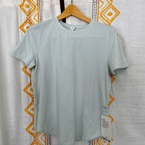 Lululemon Love Crew Size 6 NWT